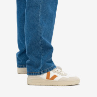 VEJA V-90 Leather WHITE UMBER