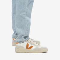 VEJA V-90 Leather WHITE UMBER