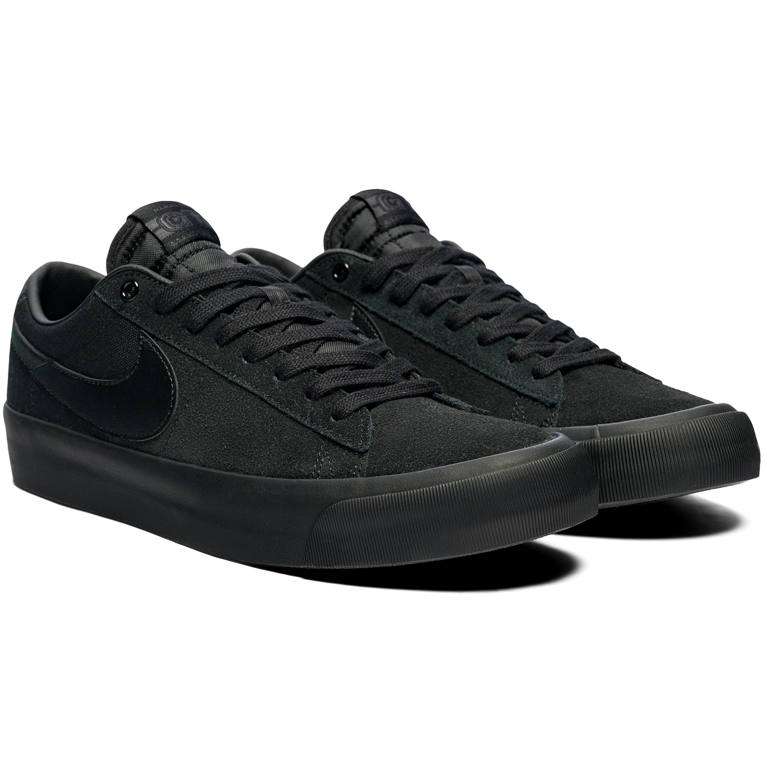 nike low blazer black
